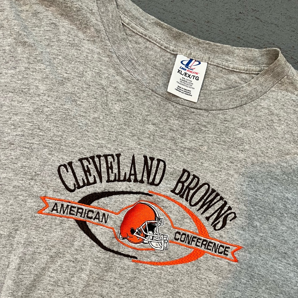 Vintage Cleveland browns embroidered shirt